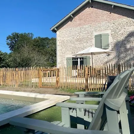 Avec Piscine * マジュスク