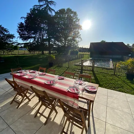 Avec Piscine *