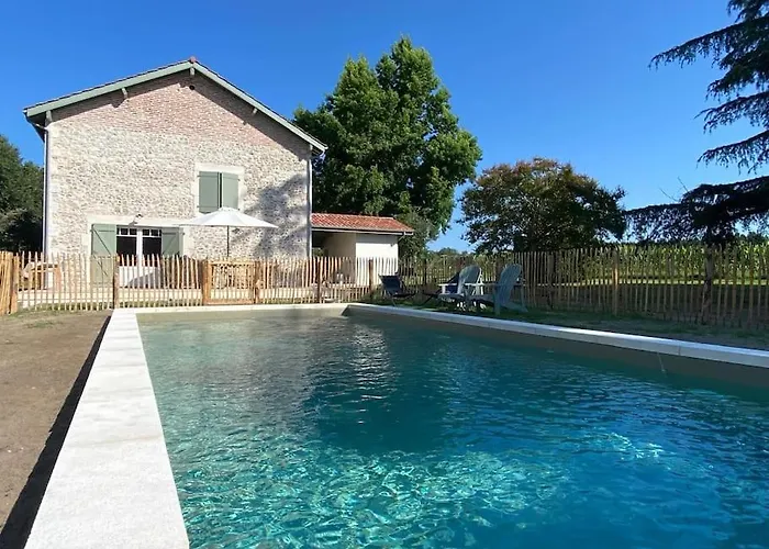 Avec Piscine Ferienhaus *