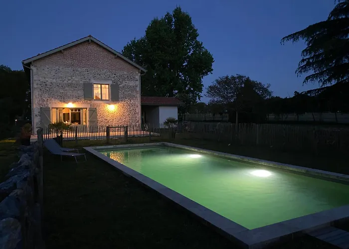 Avec Piscine Ferienhaus Magescq